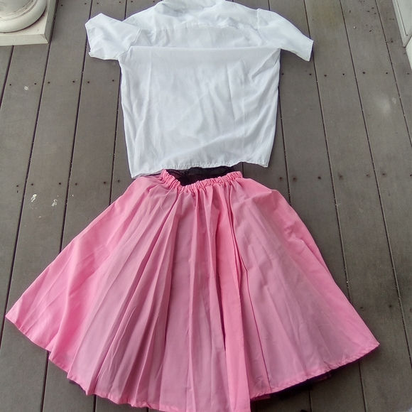 RUBIE'S COSTUME CAME WITH BLOUSE/BELT/ SKIRT/ SOCK/ PLASTIC BAG Poodle Design - Picture 5 of 12